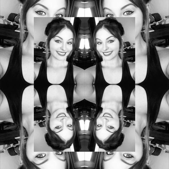 Meet your Posher, Savana - Picture 1 of 1